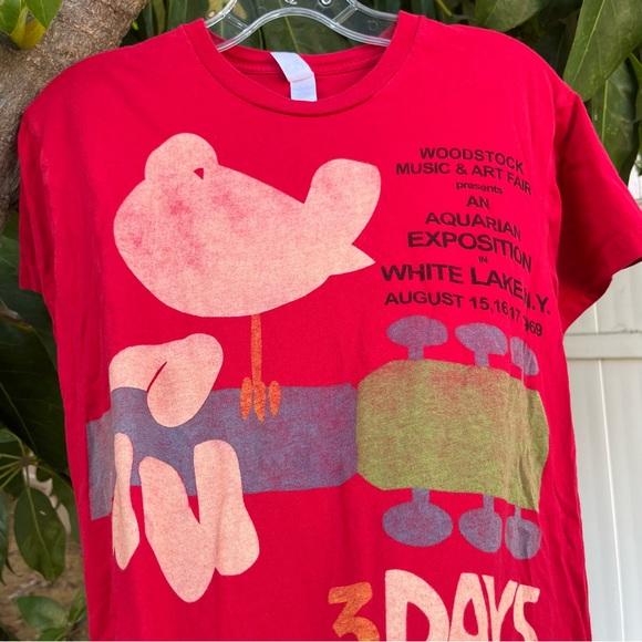 Woodstock Music & Art Fair 1969 Reprint T-Shirt from 2008 in Red. - Picture 3 of 8